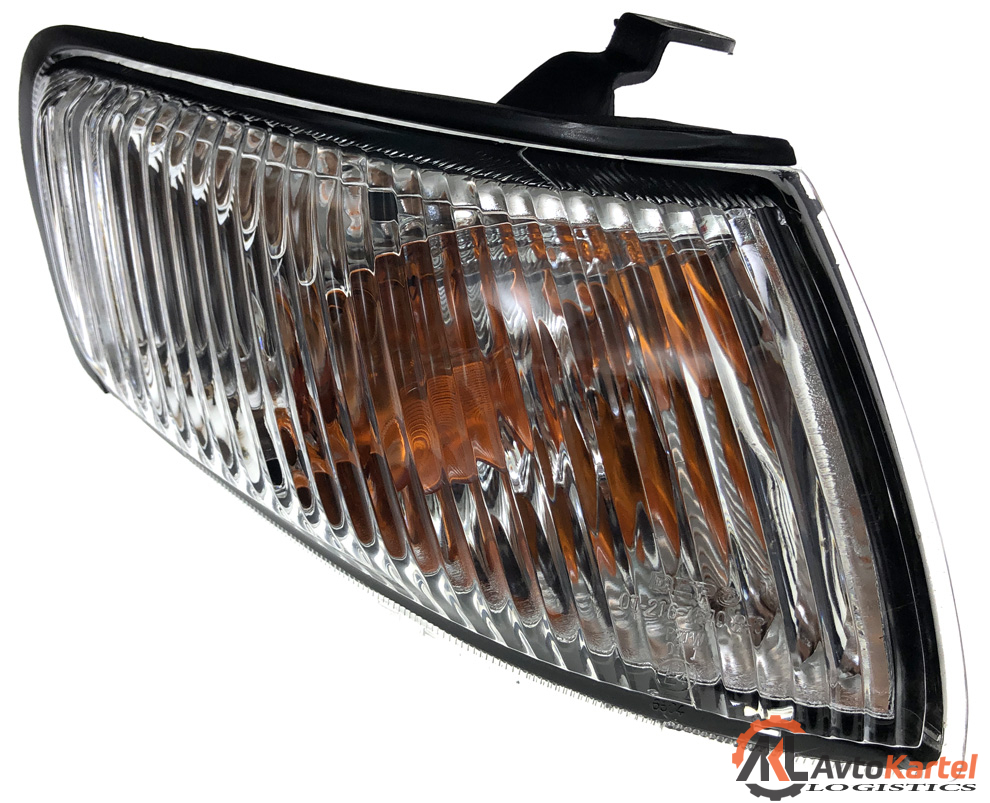 Фонарь указателя поворота правый MAZDA 626 97-